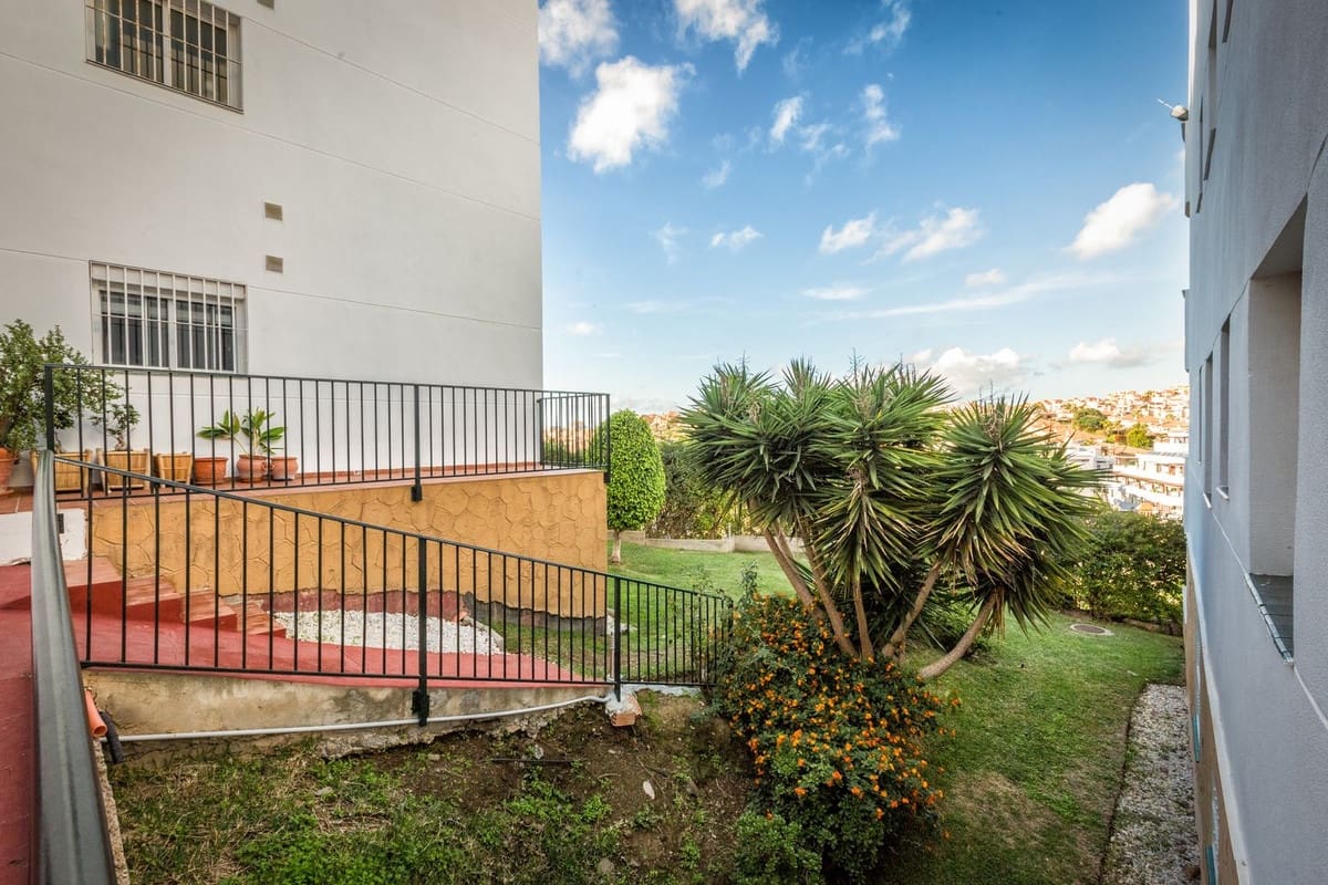 2 bedroom Flat for sale in Mijas with pool garage - € 280,000 (Ref: 9481474)