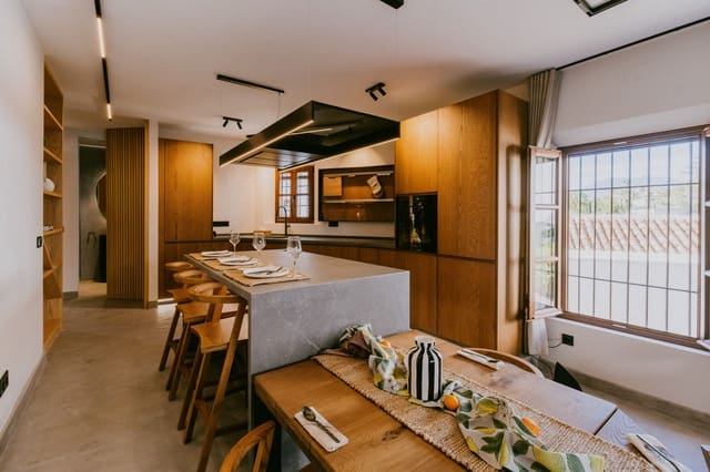 3 soveværelse Villa til salg i La Carolina - Guadalpín, Marbella - € 1.195.000 (Ref: 9481476)