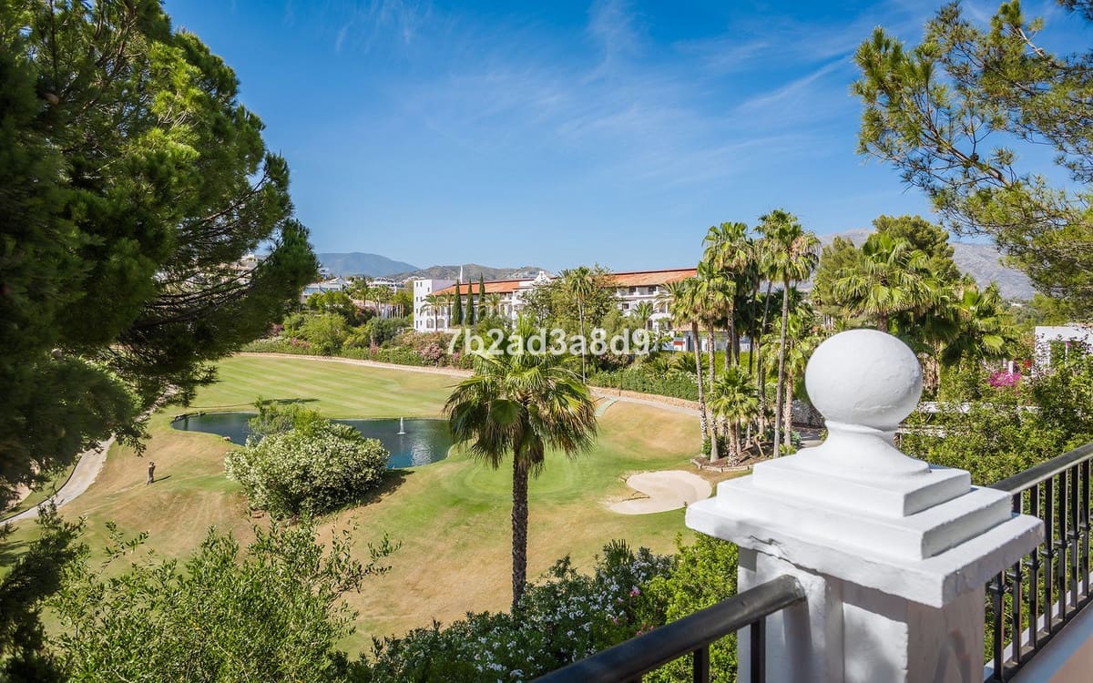 4 chambre Villa/Maison à vendre à Benahavis avec garage - 875 000 € (Ref: 9481478)