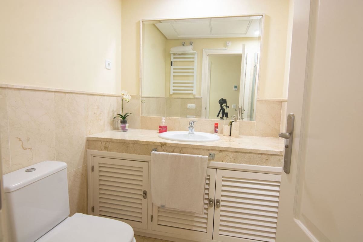 2 bedroom Flat for sale in Ojen with pool garage - € 395,000 (Ref: 9482237)