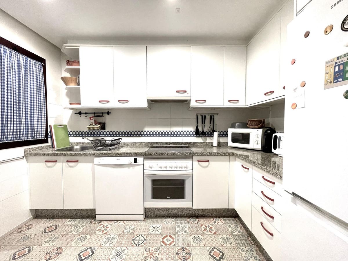 2 Zimmer Wohnung zu verkaufen in Marbella mit Pool Garage - 490.000 € (Ref: 9482417)