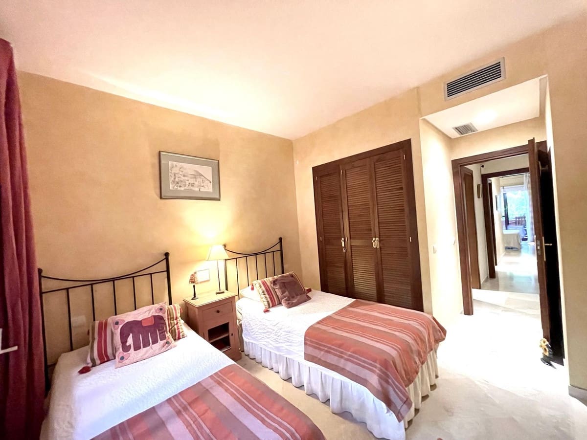 2 Zimmer Wohnung zu verkaufen in Marbella mit Pool Garage - 490.000 € (Ref: 9482417)