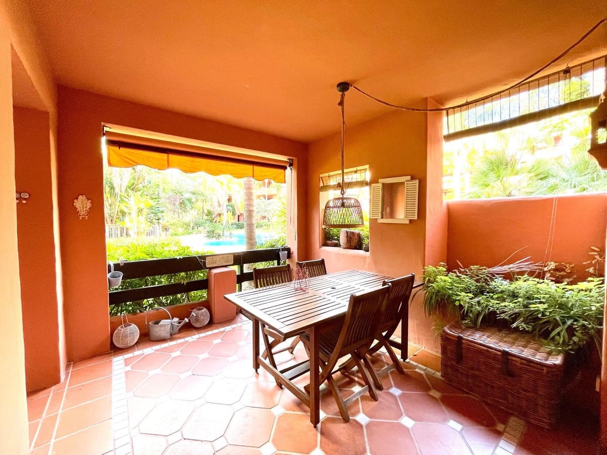 2 Zimmer Wohnung zu verkaufen in Marbella mit Pool Garage - 490.000 € (Ref: 9482417)