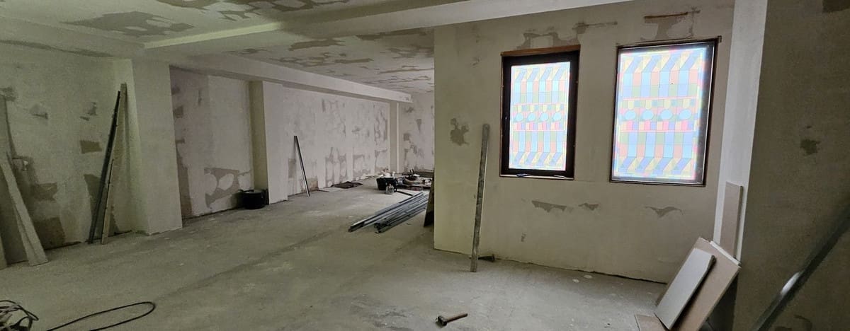 Erhverv til salg i Estepona - € 269.000 (Ref: 9482418)