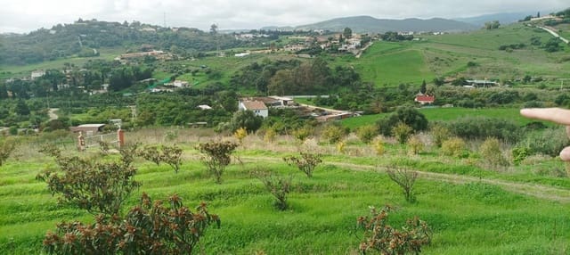 Tontti myytävänä paikassa Centro, Estepona - 510 000 € (Ref: 9487163)