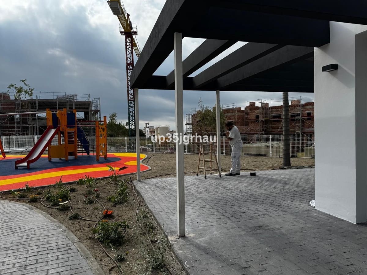 3 bedroom Flat for sale in Buenas Noches with pool garage - € 395,000 (Ref: 9489726)