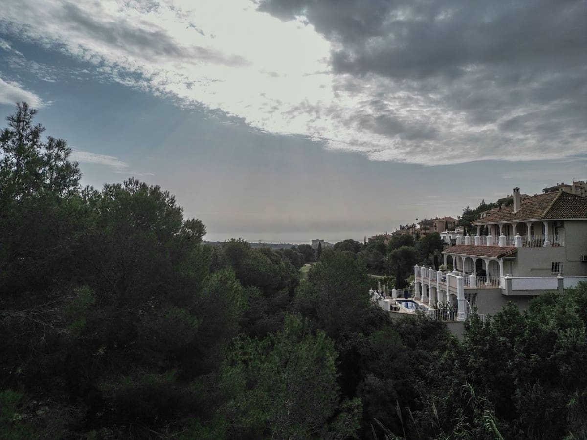 Building Plot for sale in Marbella - € 510,000 (Ref: 9489732)