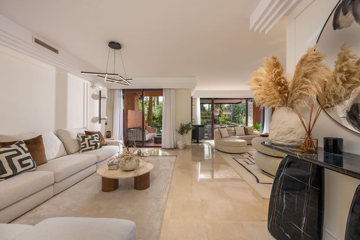 3 slaapkamer Flat te koop in Marbella met zwembad garage - € 1.550.000 (Ref: 9489735)