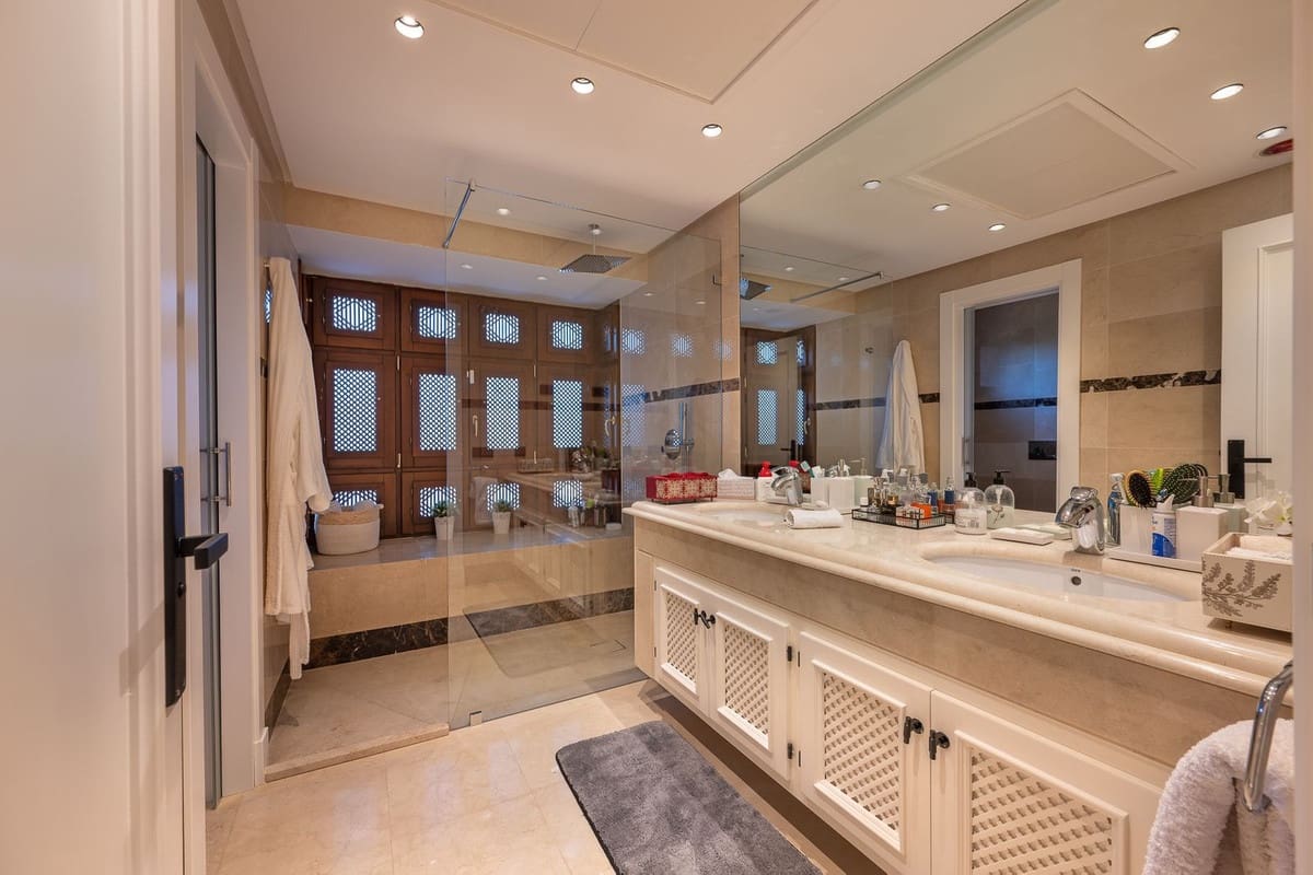 3 slaapkamer Flat te koop in Marbella met zwembad garage - € 1.550.000 (Ref: 9489735)