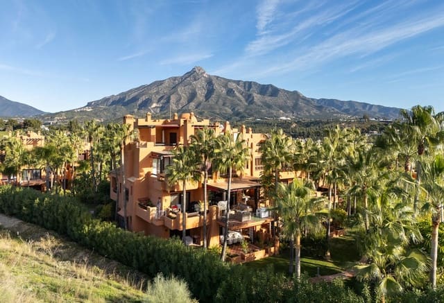 3 slaapkamer Flat te koop in Aloha Golf, Marbella met zwembad garage - € 1.550.000 (Ref: 9489735)