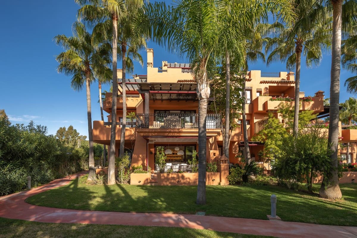 3 slaapkamer Flat te koop in Marbella met zwembad garage - € 1.550.000 (Ref: 9489735)