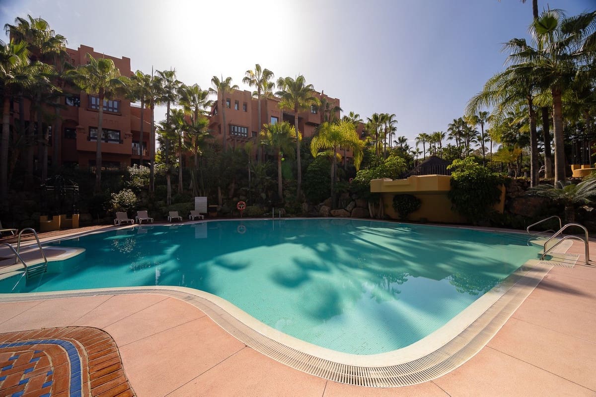 3 slaapkamer Flat te koop in Marbella met zwembad garage - € 1.550.000 (Ref: 9489735)