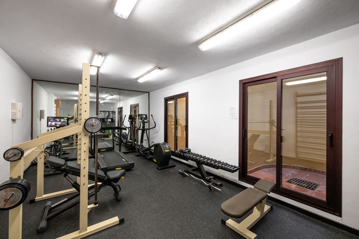 3 slaapkamer Flat te koop in Marbella met zwembad garage - € 1.550.000 (Ref: 9489735)