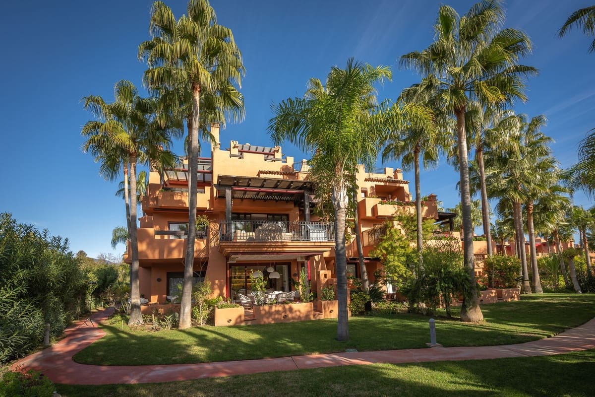 3 slaapkamer Flat te koop in Marbella met zwembad garage - € 1.550.000 (Ref: 9489735)