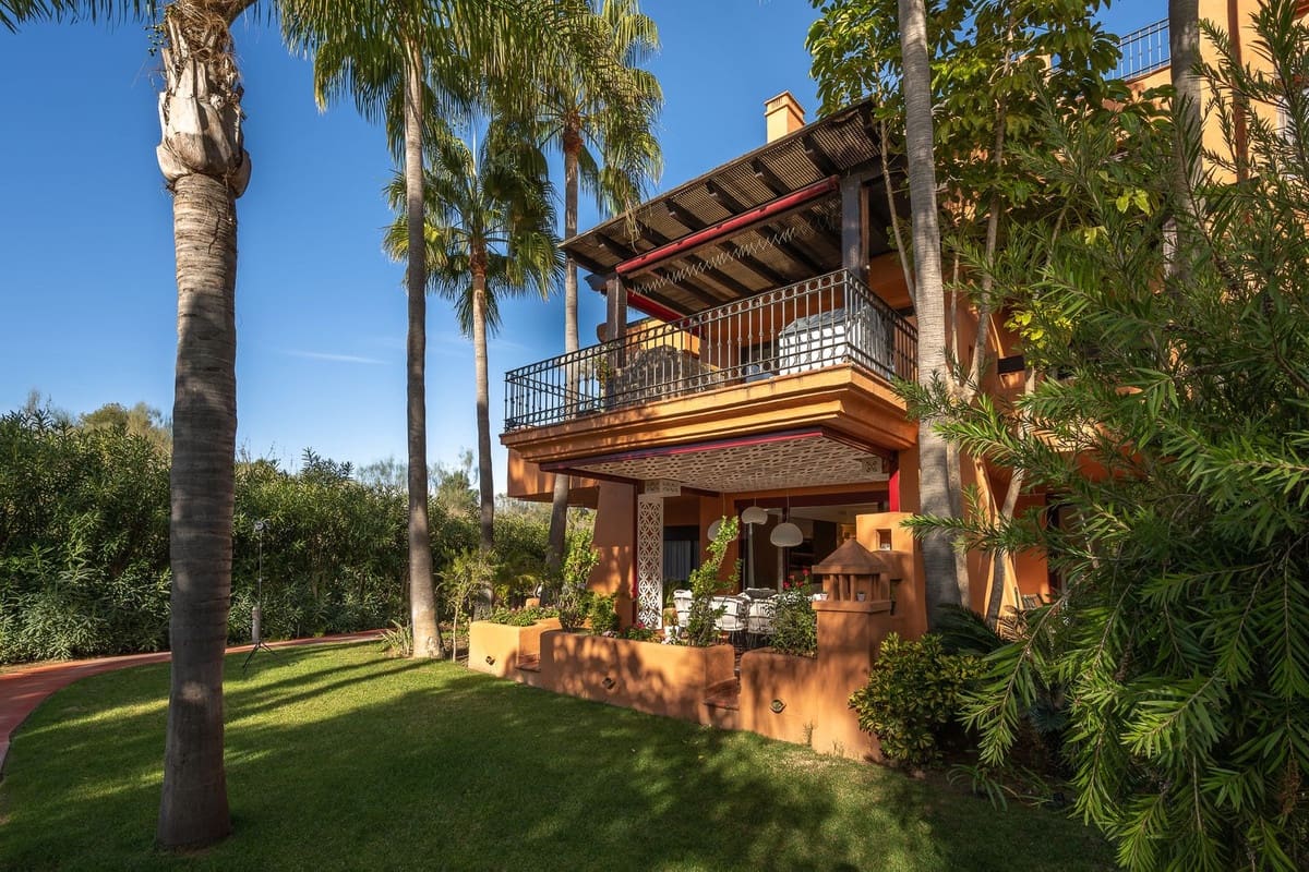 3 slaapkamer Flat te koop in Marbella met zwembad garage - € 1.550.000 (Ref: 9489735)