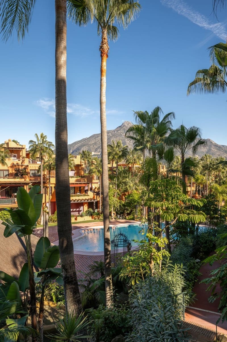 3 slaapkamer Flat te koop in Marbella met zwembad garage - € 1.550.000 (Ref: 9489735)