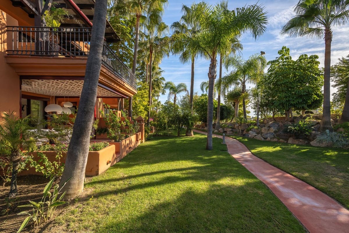 3 slaapkamer Flat te koop in Marbella met zwembad garage - € 1.550.000 (Ref: 9489735)