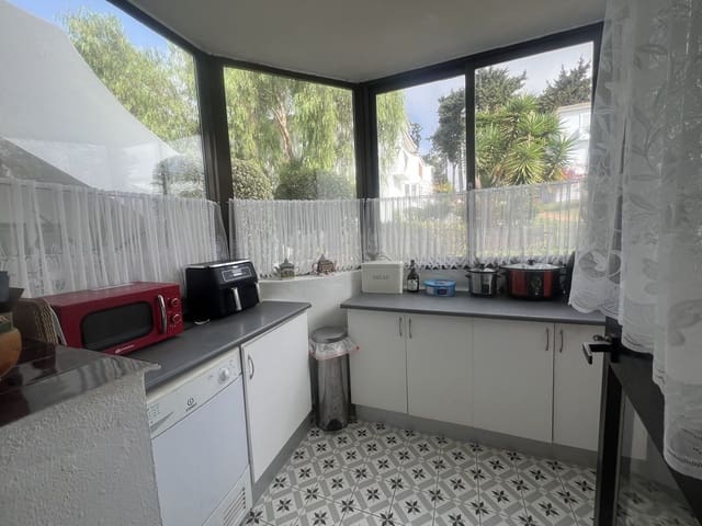 2 sypialnia Mieszkanie na sprzedaż w El Paraiso, Estepona z basenem - 358 000 € (Ref: 9489736)