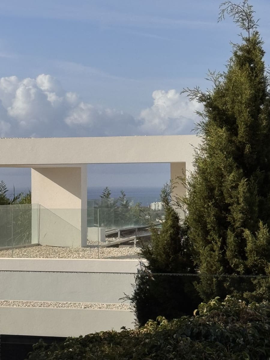 2 soverom Leilighet til salgs i Estepona med svømmebasseng garasje - € 465 000 (Ref: 9489833)