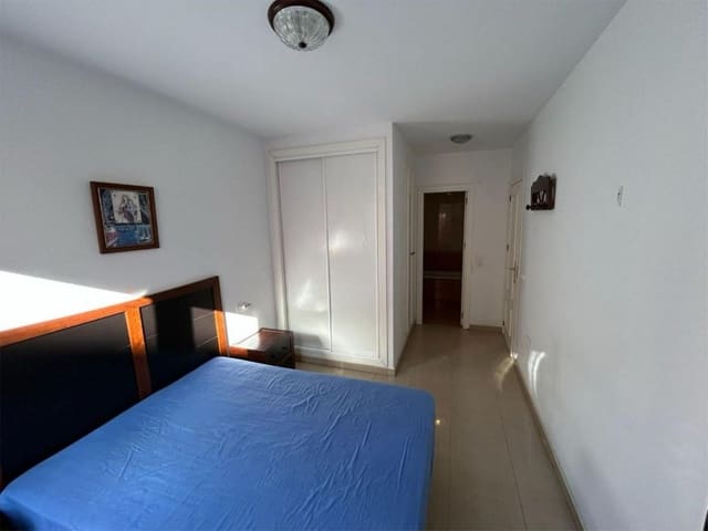 2 chambre Appartement à vendre à Los Jardines de Marbella - La Ermita, Marbella avec piscine garage - 367 500 € (Ref: 9489835)