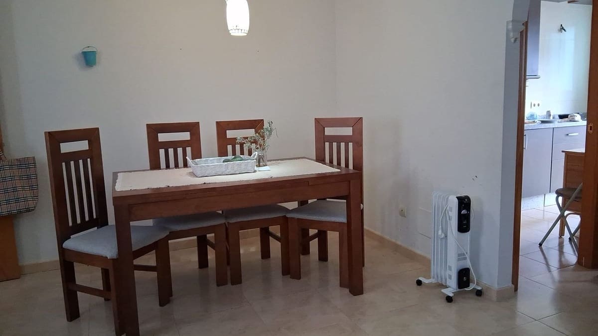 Piso de 3 habitaciones en Estepona en venta con garaje - 439.000 € (Ref: 9489836)