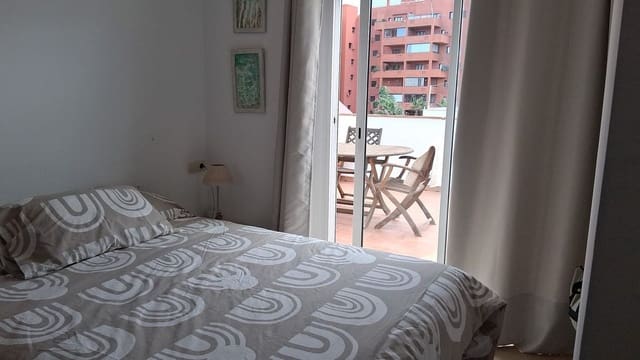 Piso de 3 habitaciones en Estepona Pueblo, Estepona en venta con garaje - 439.000 € (Ref: 9489836)