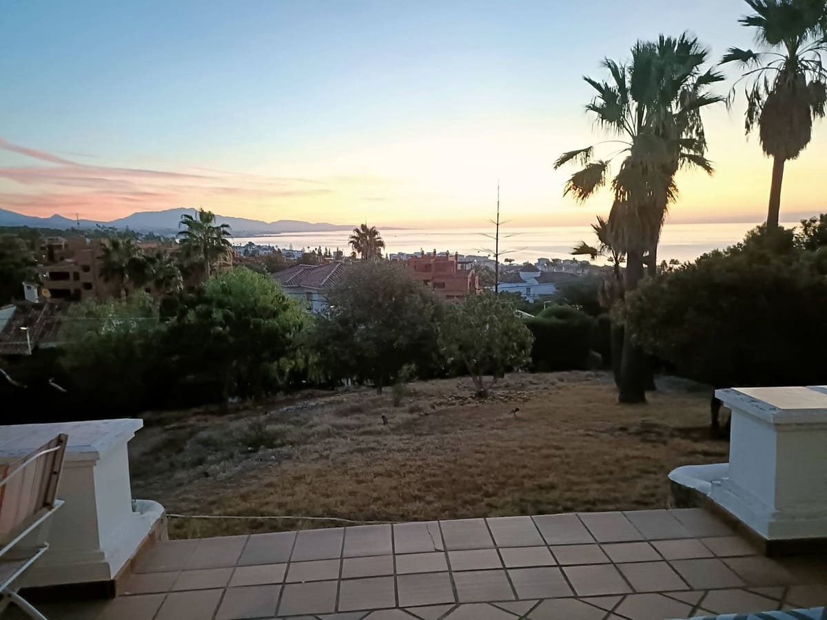 3 soverom Villa til salgs i Estepona med garasje - € 1 095 000 (Ref: 9491607)