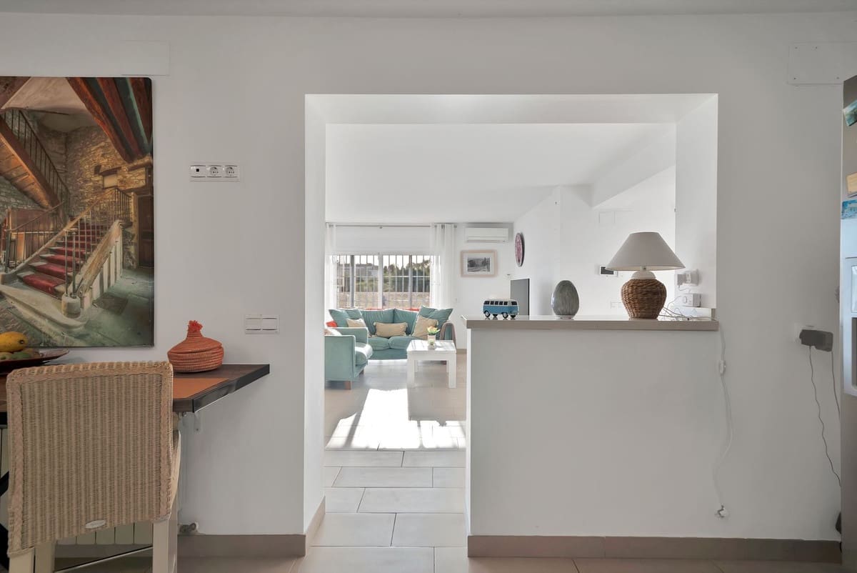 4 sypialnia Willa na sprzedaż w Marbella z basenem garażem - 1 400 000 € (Ref: 9491707)