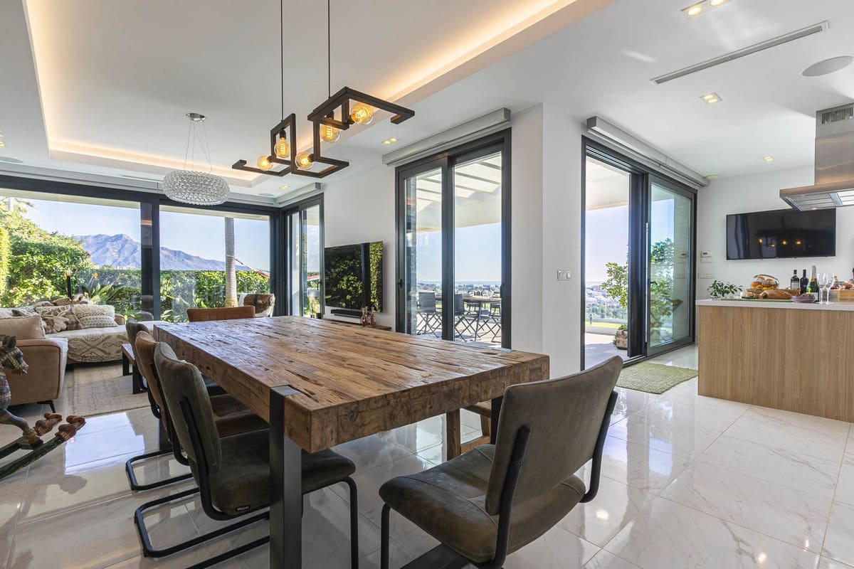 4 soveværelse Villa til salg i Benahavis med swimmingpool - € 5.250.000 (Ref: 9491708)