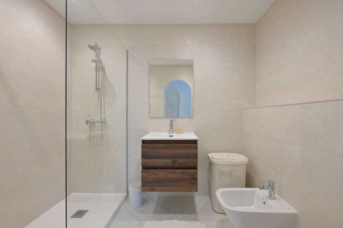 5 bedroom Villa for sale in Marbella with pool garage - € 2,500,000 (Ref: 9491709)