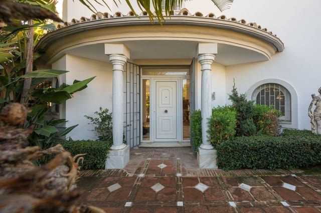 5 bedroom Villa for sale in Marbesa, Marbella with pool garage - € 2,500,000 (Ref: 9491709)