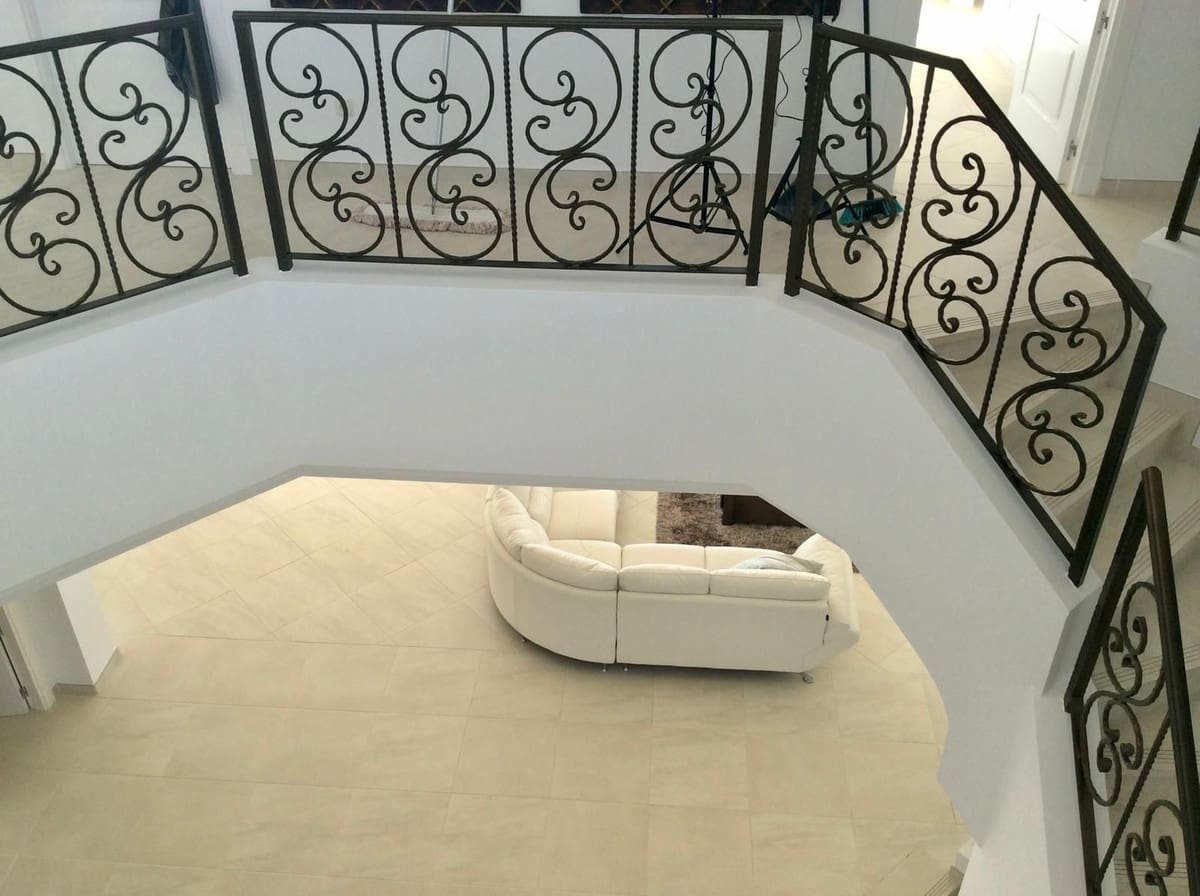 Chalet de 7 habitaciones en Estepona en venta con piscina garaje - 3.995.000 € (Ref: 9491710)