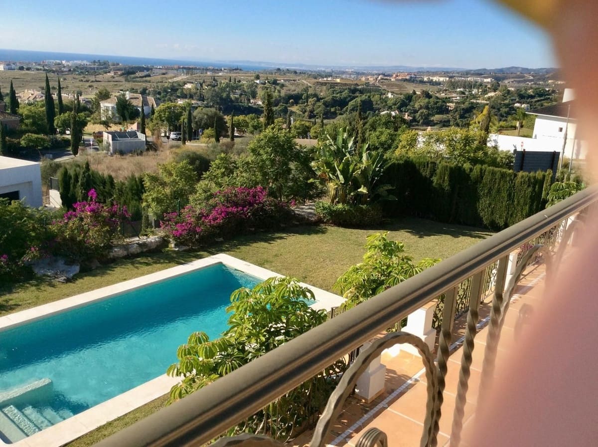 Chalet de 7 habitaciones en Estepona en venta con piscina garaje - 3.995.000 € (Ref: 9491710)