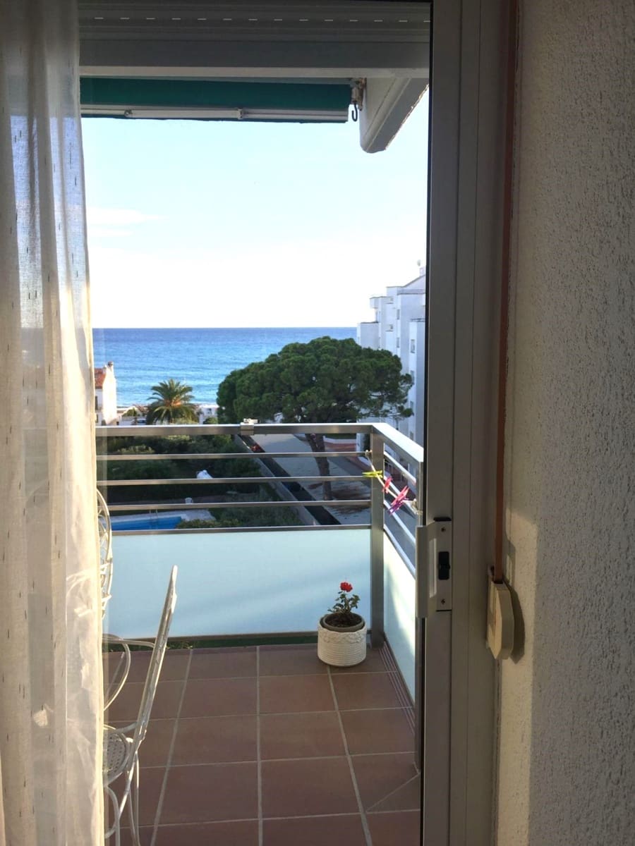 2 bedroom Flat for sale in Altafulla with pool - € 280,000 (Ref: 9495463)