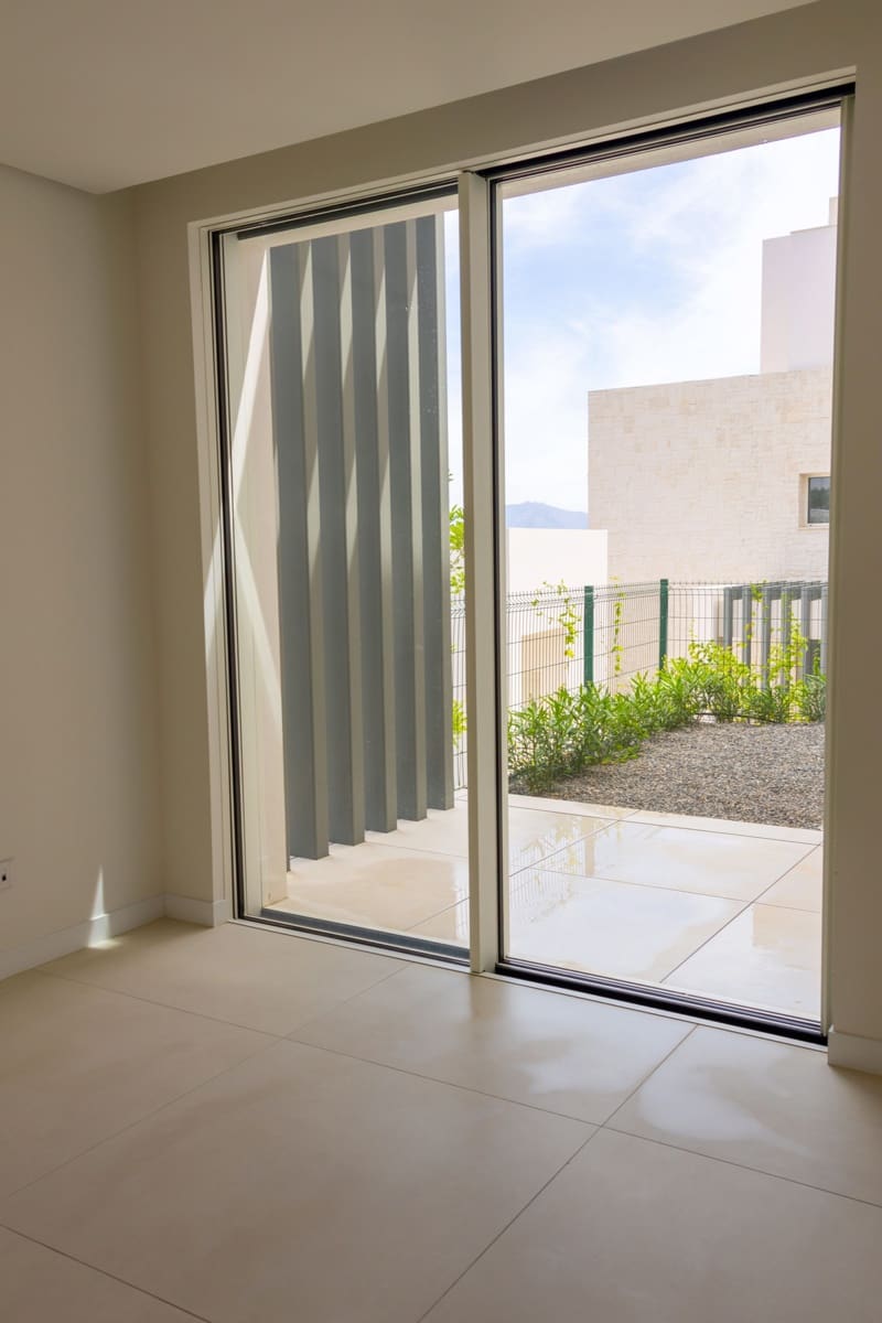 2 bedroom Flat for sale in Ojen with pool - € 960,000 (Ref: 9500242)