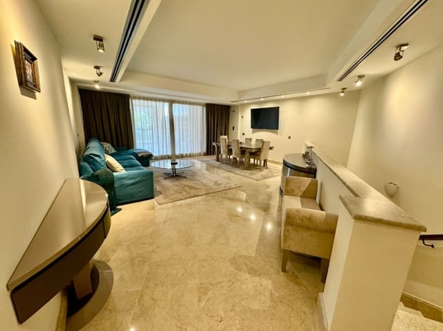 3 sypialnia Mieszkanie na sprzedaż w Nueva Alcántara, Marbella z basenem garażem - 1 450 000 € (Ref: 9500245)