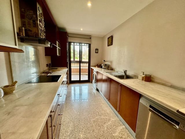 3 sypialnia Mieszkanie na sprzedaż w Nueva Alcántara, Marbella z basenem garażem - 1 450 000 € (Ref: 9500245)