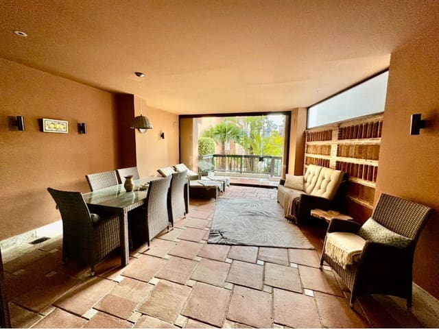 3 sypialnia Mieszkanie na sprzedaż w Nueva Alcántara, Marbella z basenem garażem - 1 450 000 € (Ref: 9500245)