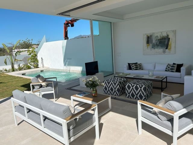 3 soveværelse Villa til salg i Valdeolletas - Las Cancelas - Xarblanca, Marbella med swimmingpool garage - € 1.950.000 (Ref: 9500247)