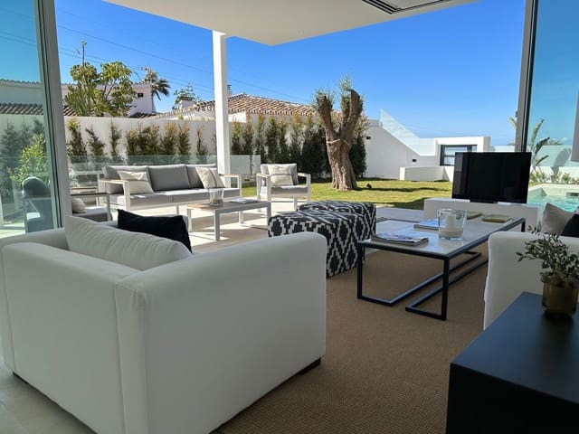 3 soveværelse Villa til salg i Valdeolletas - Las Cancelas - Xarblanca, Marbella med swimmingpool garage - € 1.950.000 (Ref: 9500247)