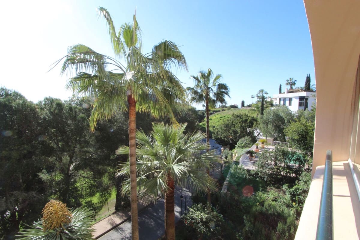 3 soveværelse Lejlighed til salg i Marbella med swimmingpool garage - € 535.000 (Ref: 9500248)