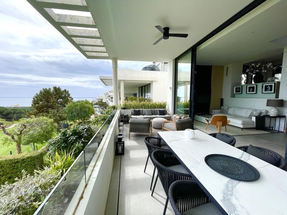 3 soveværelse Villa til salg i Marbella med swimmingpool garage - € 1.650.000 (Ref: 9500250)