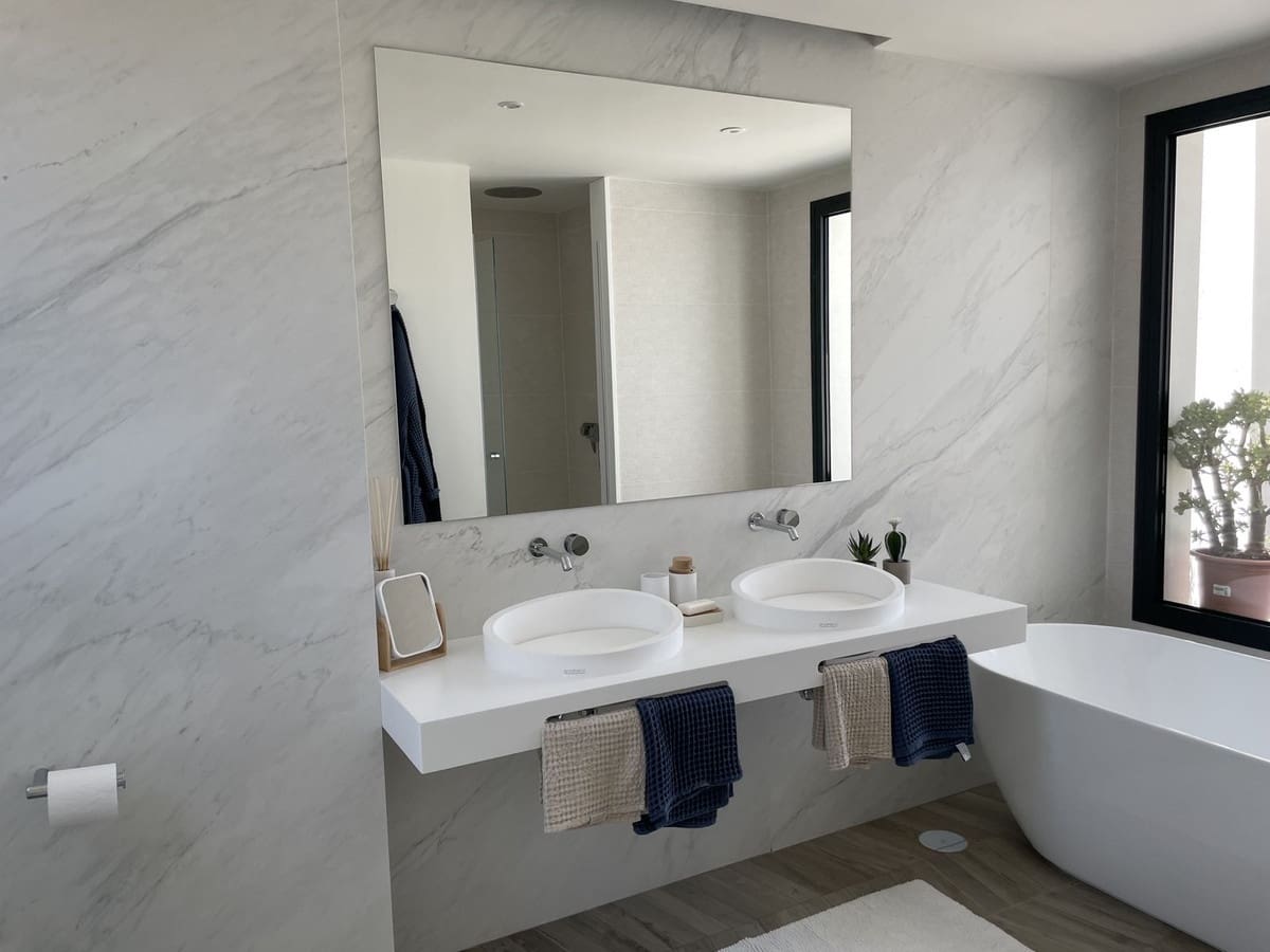 3 soveværelse Villa til salg i Marbella med swimmingpool garage - € 1.650.000 (Ref: 9500250)