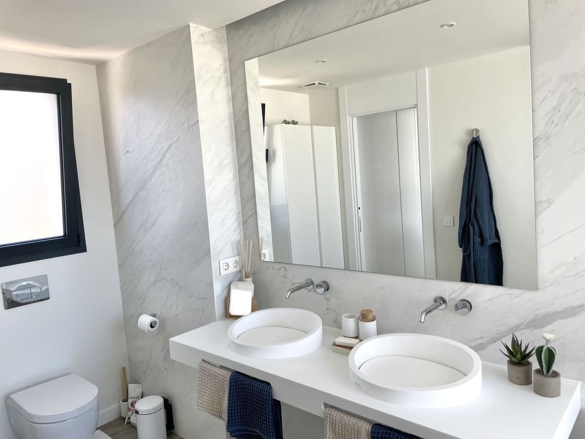 3 soveværelse Villa til salg i Marbella med swimmingpool garage - € 1.650.000 (Ref: 9500250)