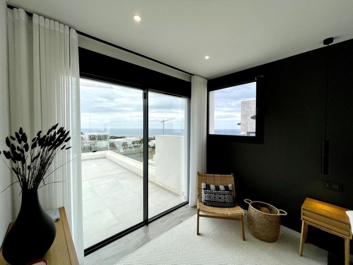 3 soveværelse Villa til salg i Marbella med swimmingpool garage - € 1.650.000 (Ref: 9500250)