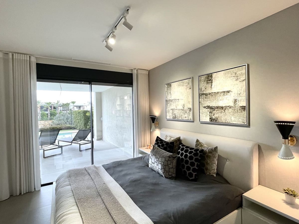 3 soveværelse Villa til salg i Marbella med swimmingpool garage - € 1.650.000 (Ref: 9500250)