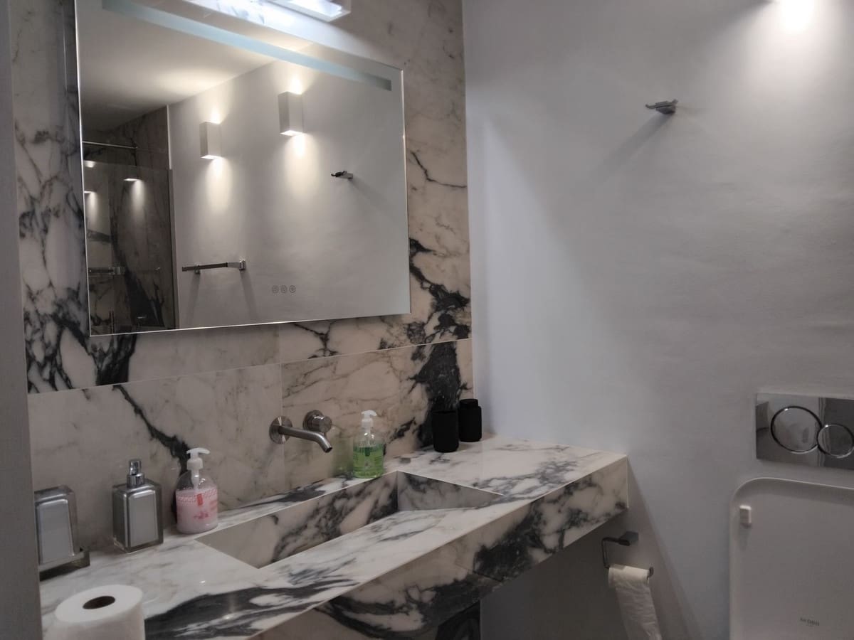 2 soverom Leilighet til salgs i Marbella med garasje - € 649 000 (Ref: 9500255)