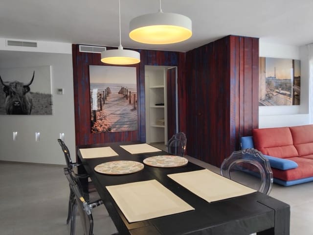 2 soverom Leilighet til salgs i Puerto Banus, Marbella med garasje - € 649 000 (Ref: 9500255)