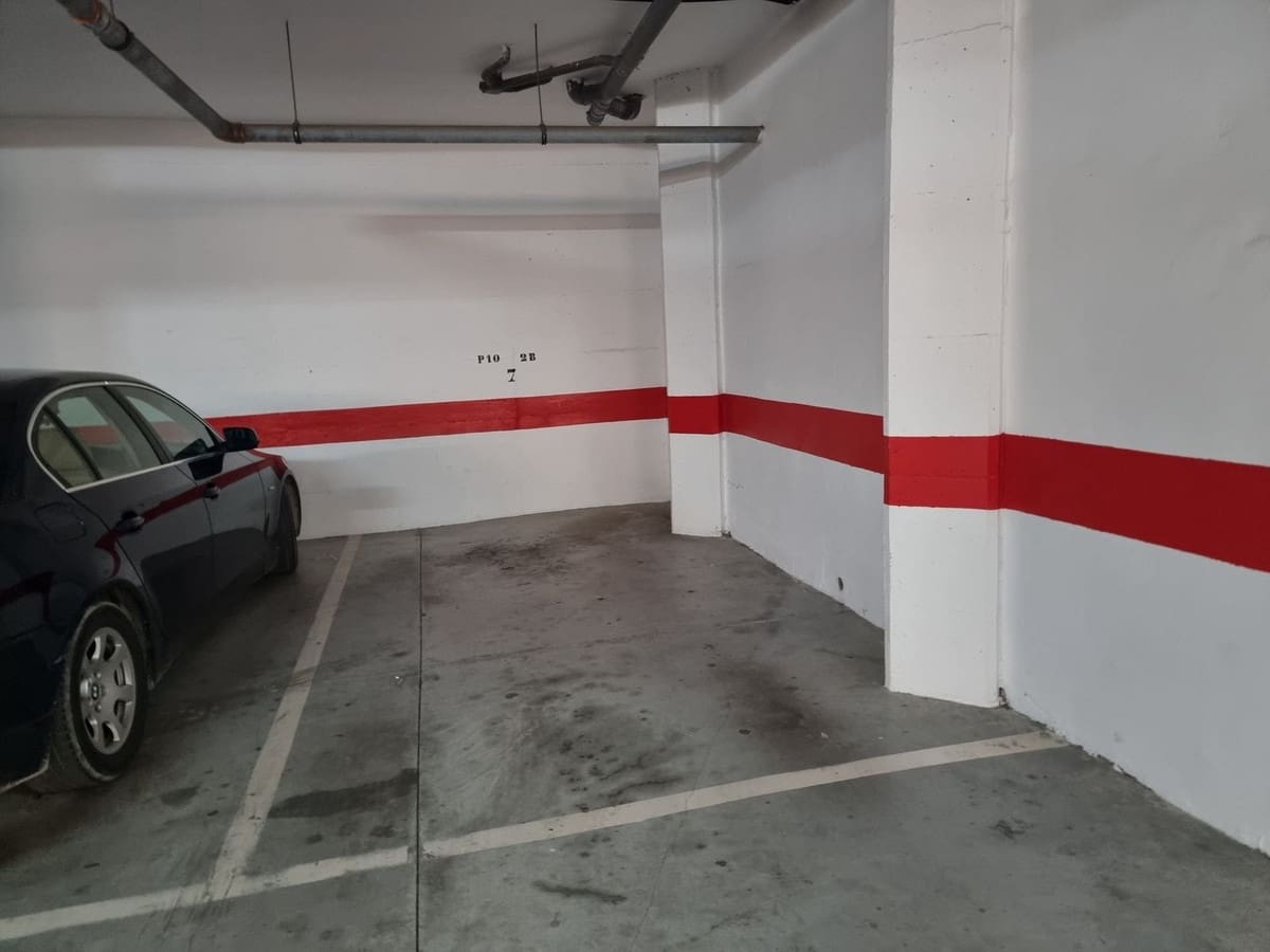 3 soverom Leilighet til salgs i Estepona med svømmebasseng garasje - € 630 000 (Ref: 9500256)