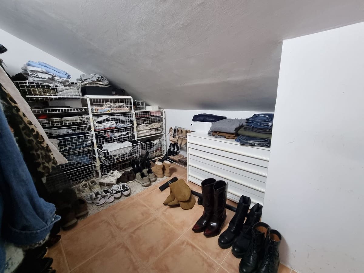 3 soverom Leilighet til salgs i Estepona med svømmebasseng garasje - € 630 000 (Ref: 9500256)